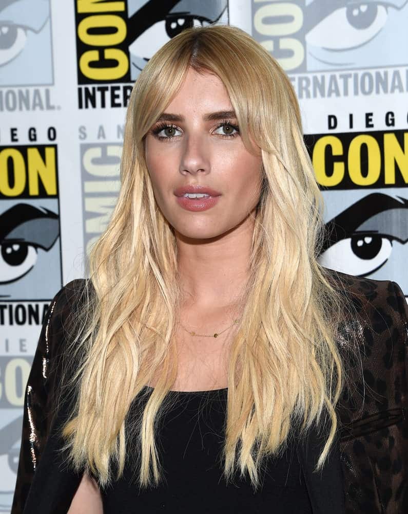 Emma Roberts attended the Comic Con 2016 for "Scream Queens" PhotoCall on July 22, 2016 in San Diego, CA. She was seen wearing an all-black leather outfit with her long and tousled blonde layers.