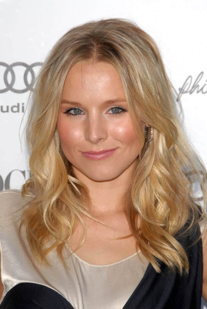 Kristen Bell exhibited her long highlighted waves at the 3.1 Phillip Lim Los Angeles Store One Year Anniversary Party last July 15. 2009 in West Hollywood, CA.