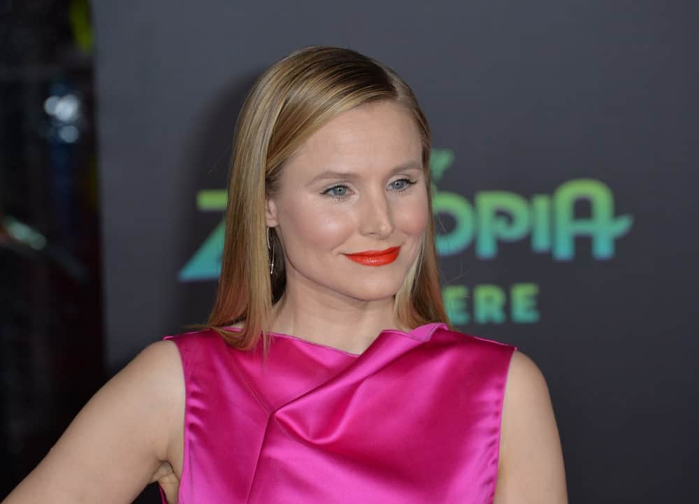 Kristen Bell pulled off a sleek straight hairstyle with highlights and a side part during the premiere of Disney's "Zootopia" at the El Capitan Theatre, Hollywood on February 17, 2016.