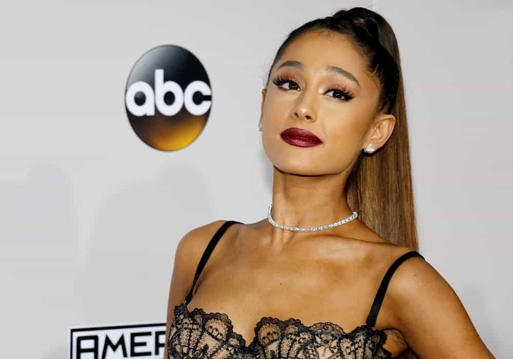 Pop singer Ariana Grande put her signature ponytail to the next level as she attends the 2016 American Music Awards held on November 20, 2016. She wore an ultra-long ponytail with tiny braids on top and sides that added tons of texture to her look.