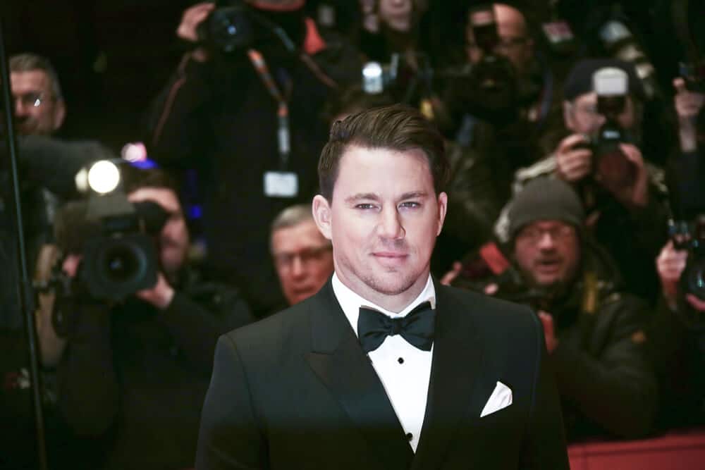 The actor arrived at the "Hail, Caesar!" premiere during the 66th Berlinale International Film Festival on February 11, 2016 with a side-swept hairstyle and stubble beard.