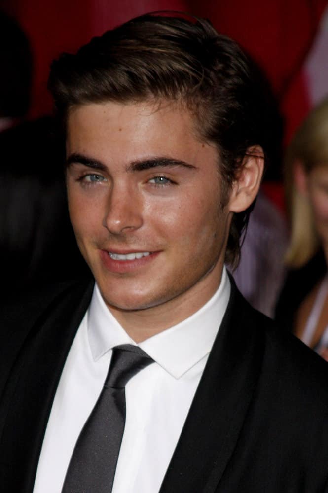 The actor looked suave with slick, side-swept hairstyle during the Los Angeles Premiere of 'High School Musical 3: Senior Year' held at the Galen Center in Los Angeles, USA on October 16, 2008.