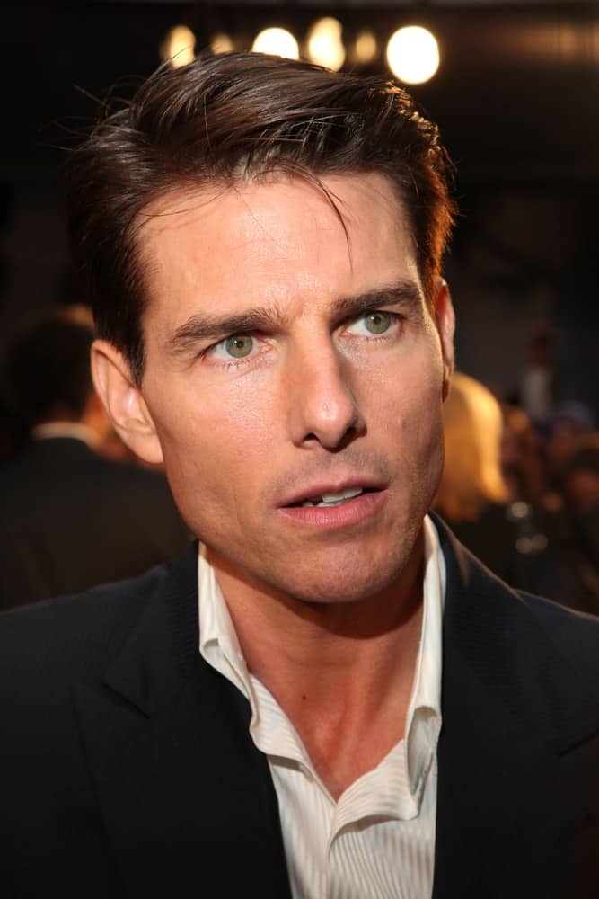 Last January 5, 2009, Actor Tom Cruise attended the "Valkyrie" red carpet premier at Cinemex Santa Fe Mall in Mexico. He had a neat side-parted fade hairstyle with a slick finish.