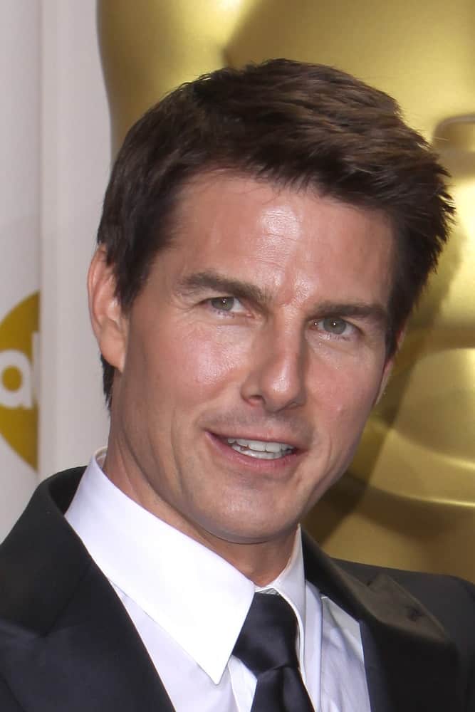 Tom Cruise arrived at the 84th Academy Awards at the Hollywood & Highland Center back in February 26, 2012 in Los Angeles, CA. He came wearing a classy suit with a short and spiky fade hairstyle.