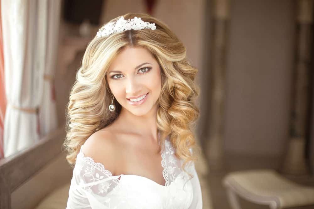 Photo example of wavy wedding hairstyle.