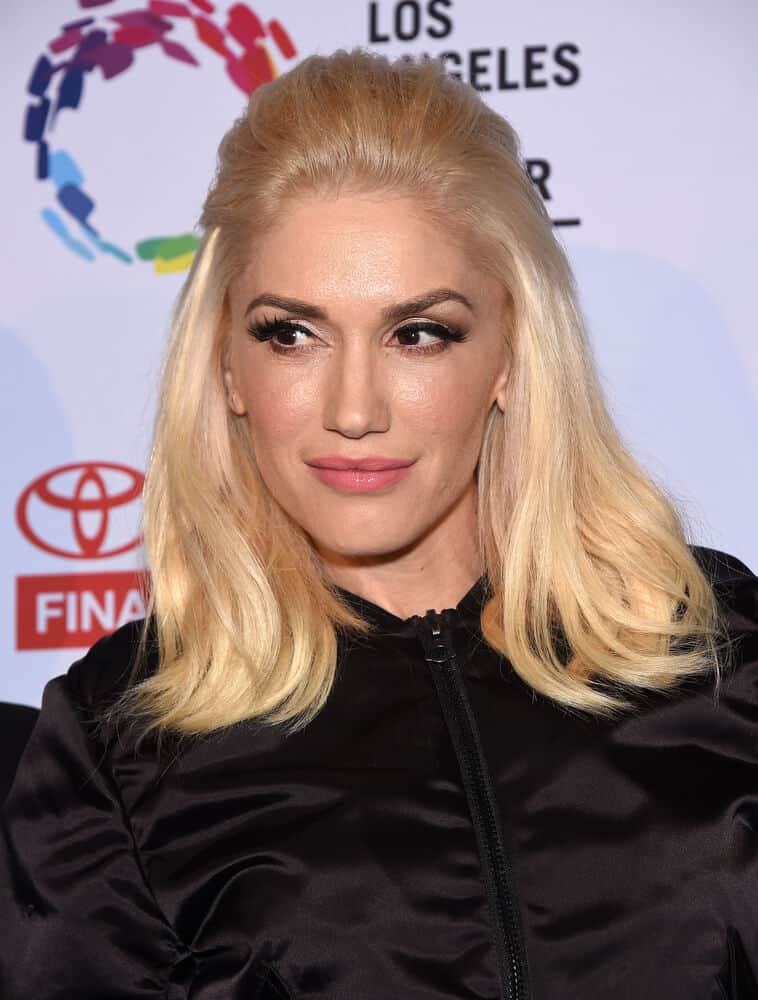 Gwen Stefani's Hairstyles Over the Years - Headcurve