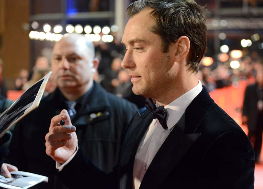 Jude Law was at the 63rd Annual Berlinale International Film Festival "Side Effects" premiere at Berlinale Palast last February 12, 2013 in Berlin, Germany. He wowed with his classic tux and slick neat hairstyle.