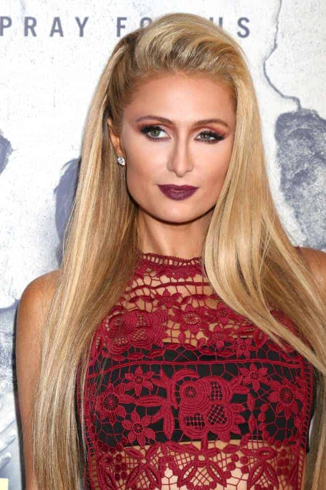 Paris Hilton slayed the Premiere Of HBO's "The Leftovers" Season 3 at Avalon Hollywood on April 4, 2017 with her long and loose straight hair, slicked back to perfection.