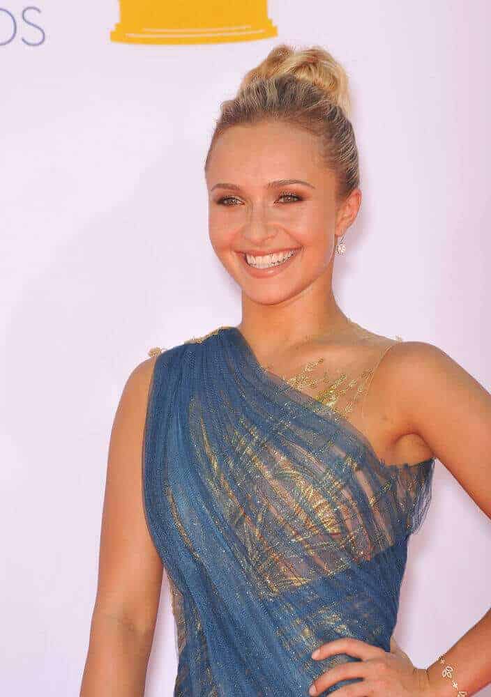 Panettiere wore a stunning and elegant-looking high bun during the 64th Primetime Emmy Awards, September 23, 2012.