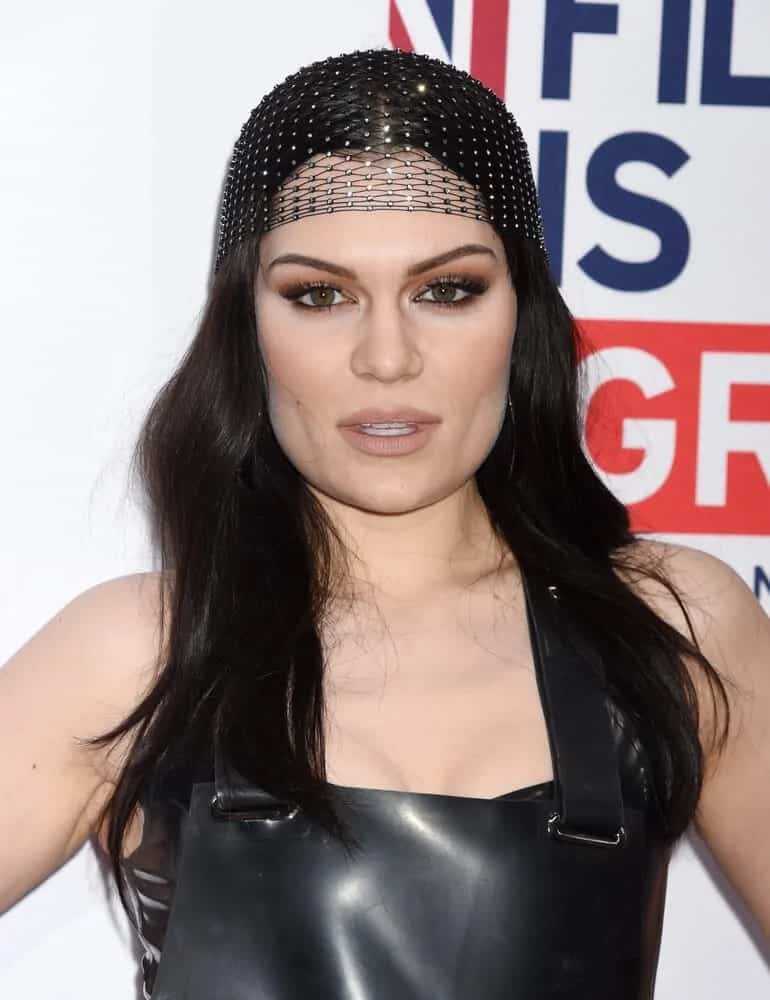 Singer Jessie J looked beautiful and unique with her loose and tousled hairstyle complemented with a decorative hairnet during the Film is GREAT Reception last February 24, 2017.