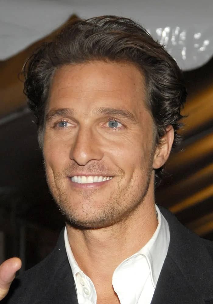 Matthew McConaughey had salt and pepper hair that was pushed back with a slight pompadour style at Failure to Launch premiere in 2006.