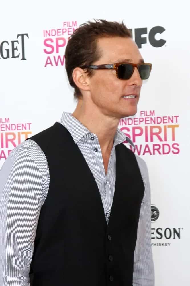 Matthew McConaughey looked hip and stylish with his sunglasses and his short tossed-up hairstyle with short wavy spikes at the 2013 Film Independent Spirit Awards last February 23, 2013 in Santa Monica.