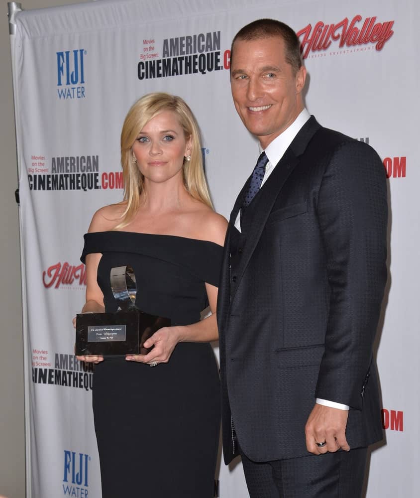 Last OCTOBER 30, 2015, Reese Witherspoon & Matthew McConaughey were at the American Cinematheque 2015 Award Show at the Century Plaza Hotel. The actor was rocking a shaved head style to match his three-piece suit.