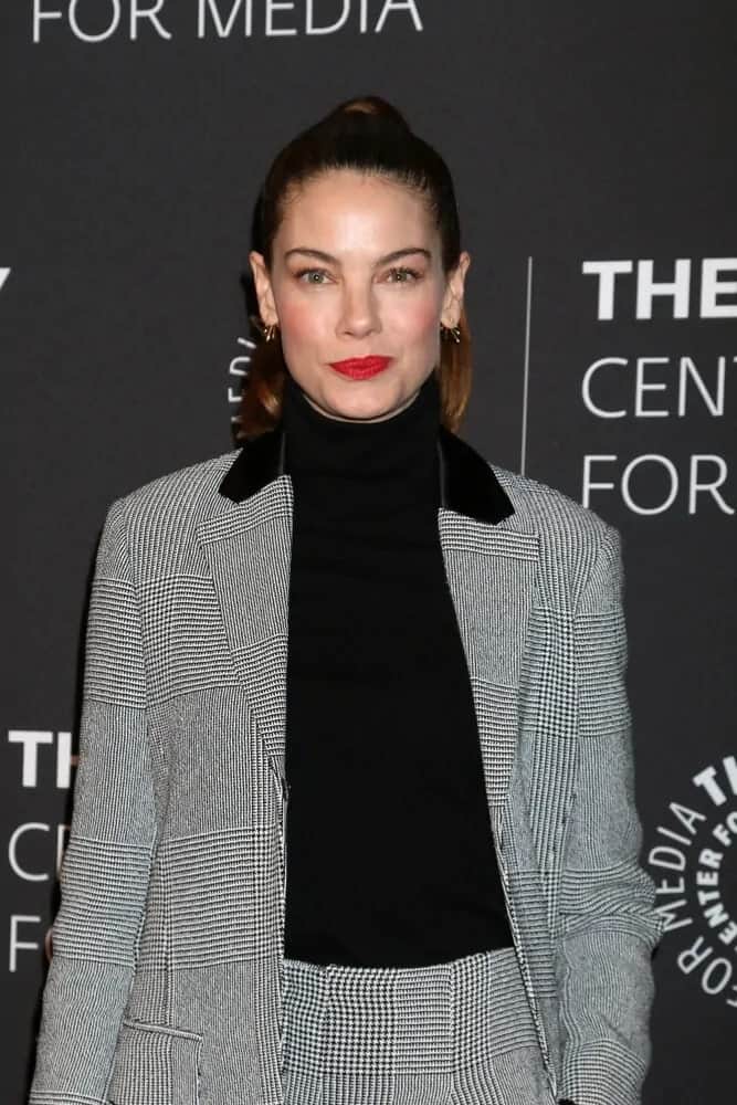 The high neat ponytail that Michelle Monaghan wore at the "The Path" Season 3 Premiere Screening last December 21, 2017 was a nice complement her high fashion and gorgeous make-up.