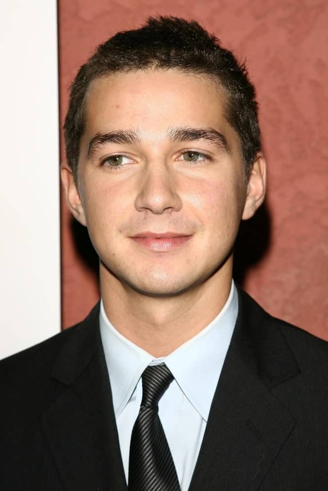 The actor was at the Hollywood Life Magazine's Breakthrough of the Year Awards in Hollywood, California last December 10, 2006 with a fresh face complemented by his short carefree hair.