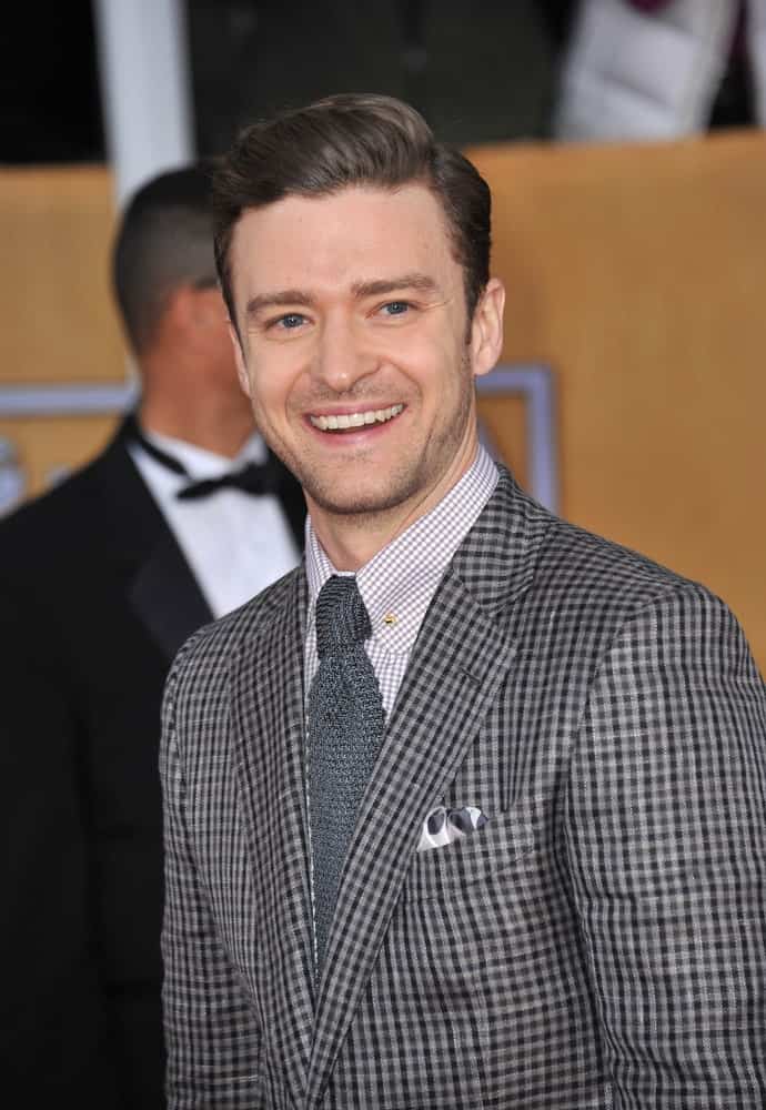 The actor was seen sporting classic straight hair brushed to the side while wearing a checkered suit at the 9th Annual Screen Actors Guild Awards last January 27, 2013.
