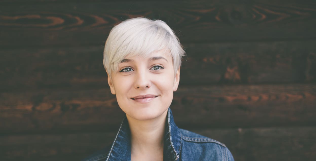 Woman with short blonde hairstyle