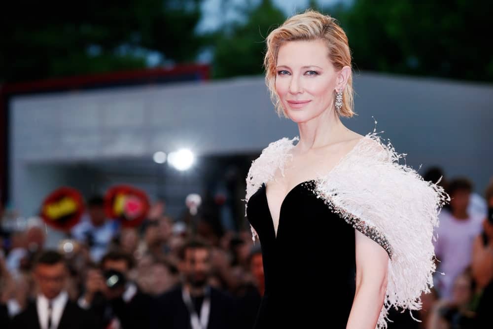 Cate Blanchett has styled her cropped bob hair into an edgier version. Using lots of products, the actress has given her hair some texture and a wet grunge look. The style is very modern and edgy.