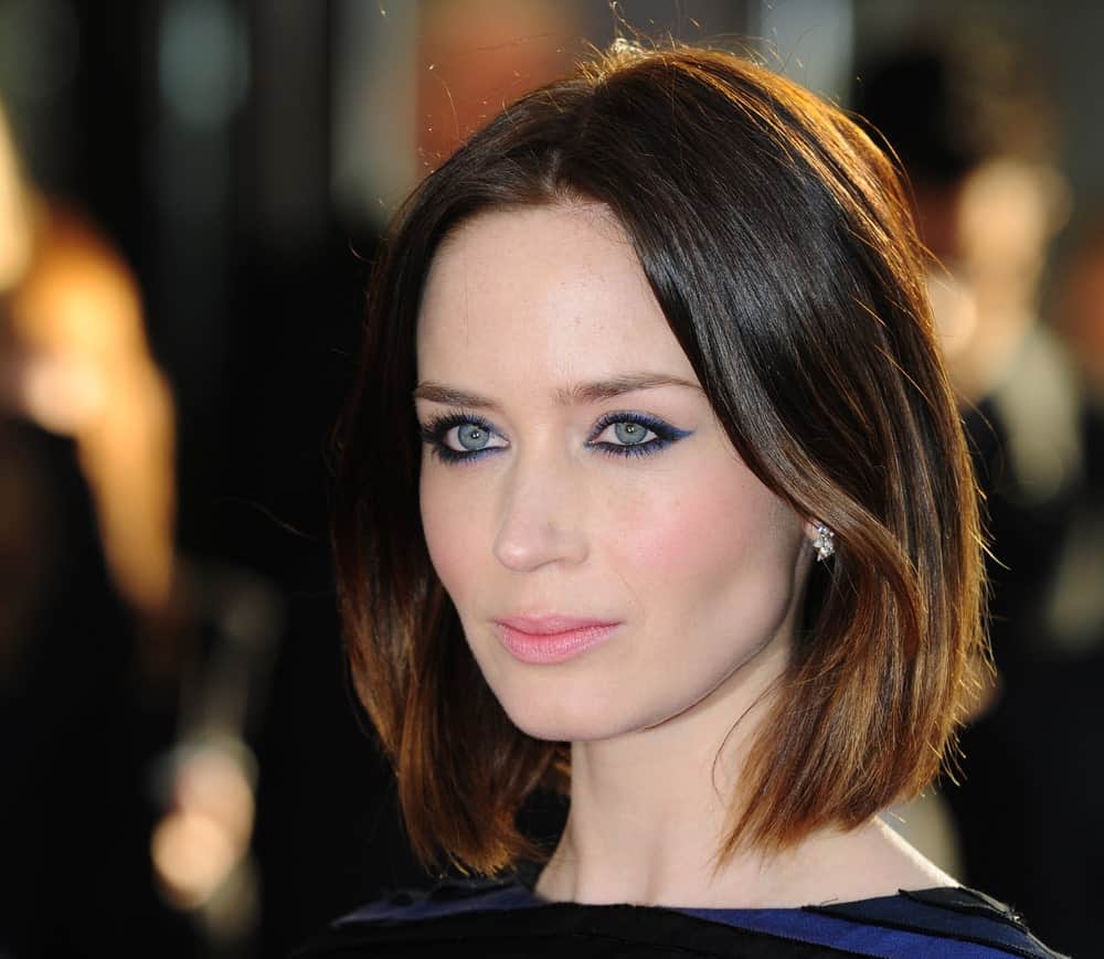 Emily Blunt has certainly always been a fan-favorite, but more so because of her stunning hair styles. This is her super chic and classy long bob with a parting in the middle and the hair has been swept slightly away from the face on both sides. The addition of subtle lowlights to her brunette hair simply elevates the look, making it even prettier.