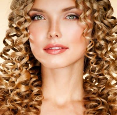 26 Long Blonde Curly Hairstyles for Women (Photo Ideas) – Headcurve