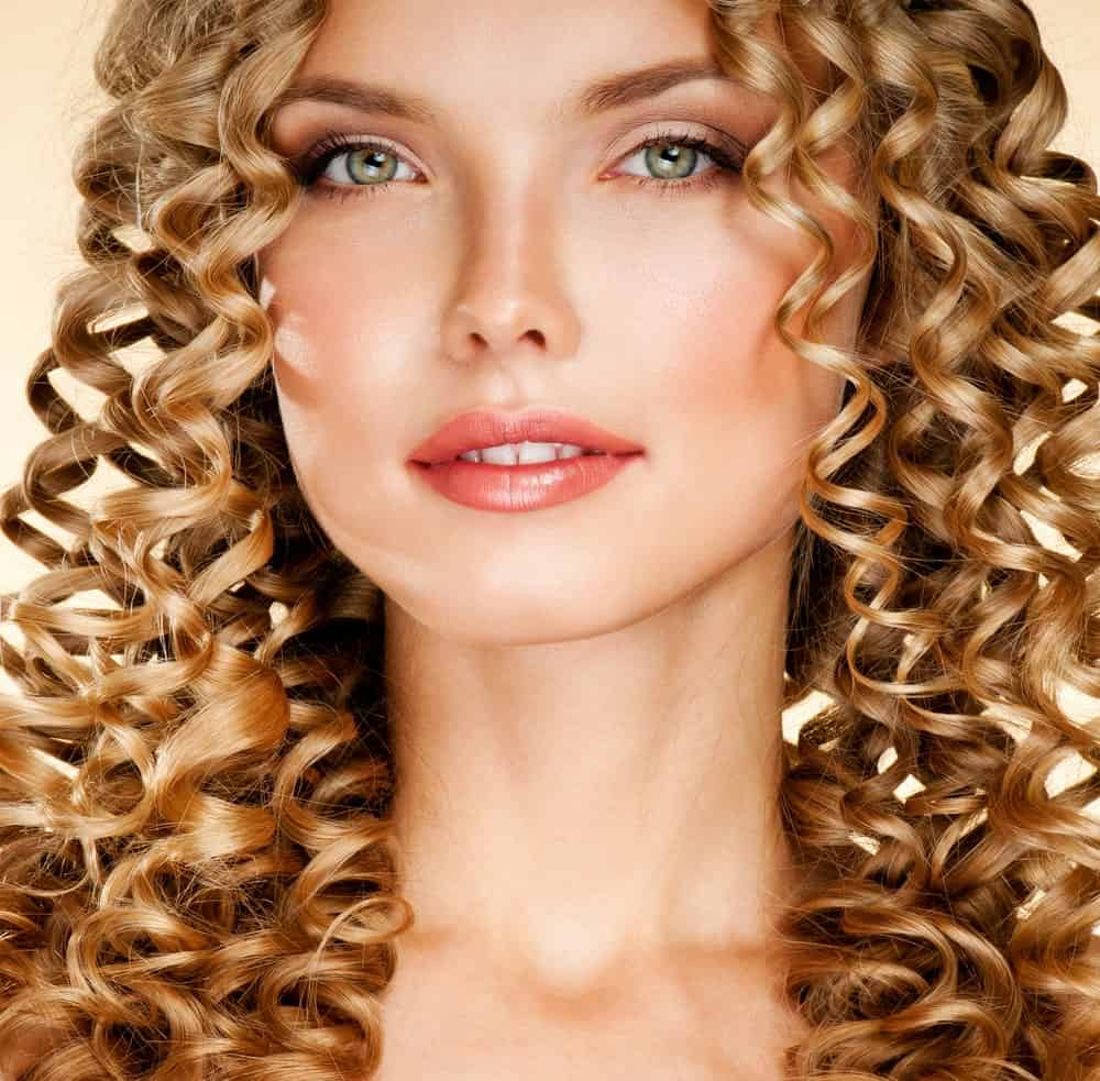 41 Hq Photos Blonde Curl Hair 50 Natural Curly Hairstyles Curly Hair Ideas To Try In 2020 Hair