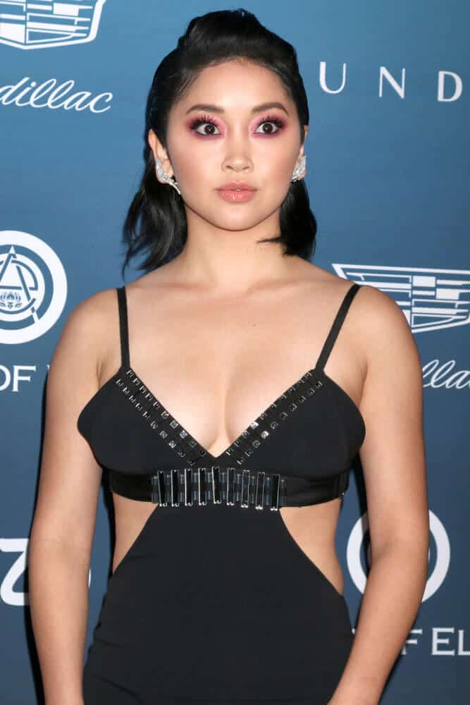 Lana Condor achieved a high-fashion yet relatable look at the Art of Elysium annual celebration last January 2019. Her simple bob is incorporated with a mini pompadour just to spice it up a bit.