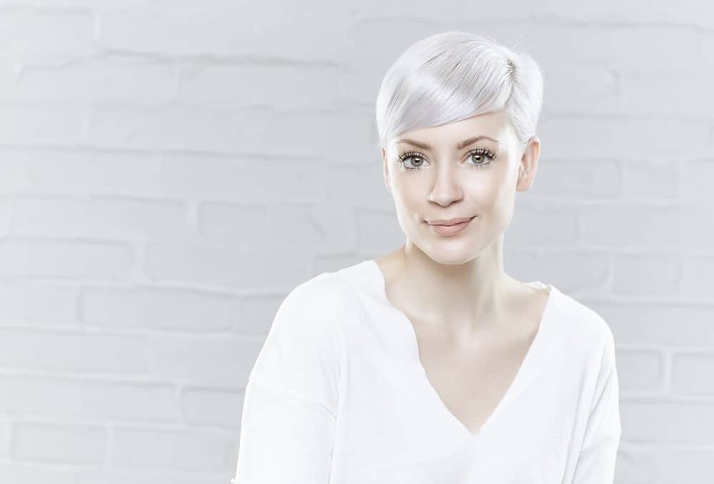 25 Types of White Hairstyles for Women (Photo Examples) - Headcurve