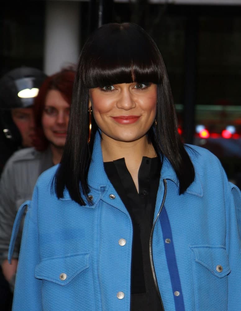 Jessie J was seen at BBC Radio Two Studios last Mar 13, 2013 in London with a Cleopatra look to her long raven hair paired with eye-skimmer bangs.