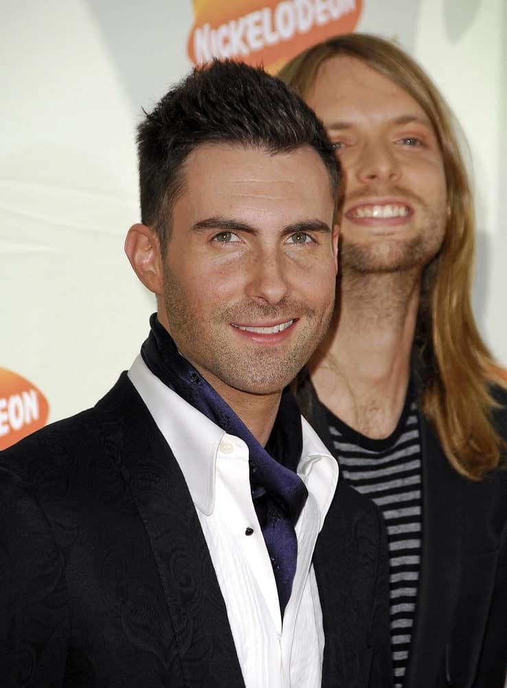 Adam Levine wore a stylish cravat with his iconic spiked fade hairstyle at the Nickelodeon’s 20th Annual Kids’ Choice Awards held at the Pauley Pavilion in Westwood on March 31, 2007.