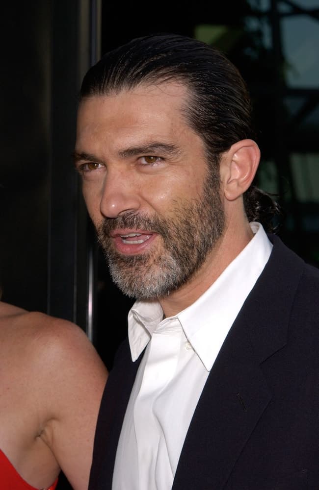 Actor ANTONIO BANDERAS at the world premiere of his new movie Original Sin in LA in 2001.
