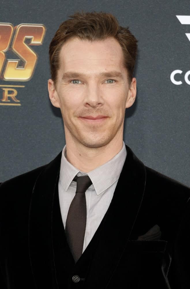 Benedict Cumberbatch exhibited a neat look showcasing a side-parted hairstyle at the premiere of Disney and Marvel’s ‘Avengers: Infinity War’ held last April 23, 2018.