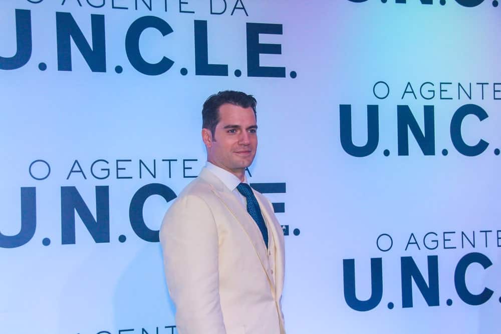 The actor exhibited a refined and cool aura at the Rio de Janeiro city premiere of "The Man From U.N.C.L.E." on August 25, 2015. He styled his black locks with a clean comb over incorporated with sleek sideburns.