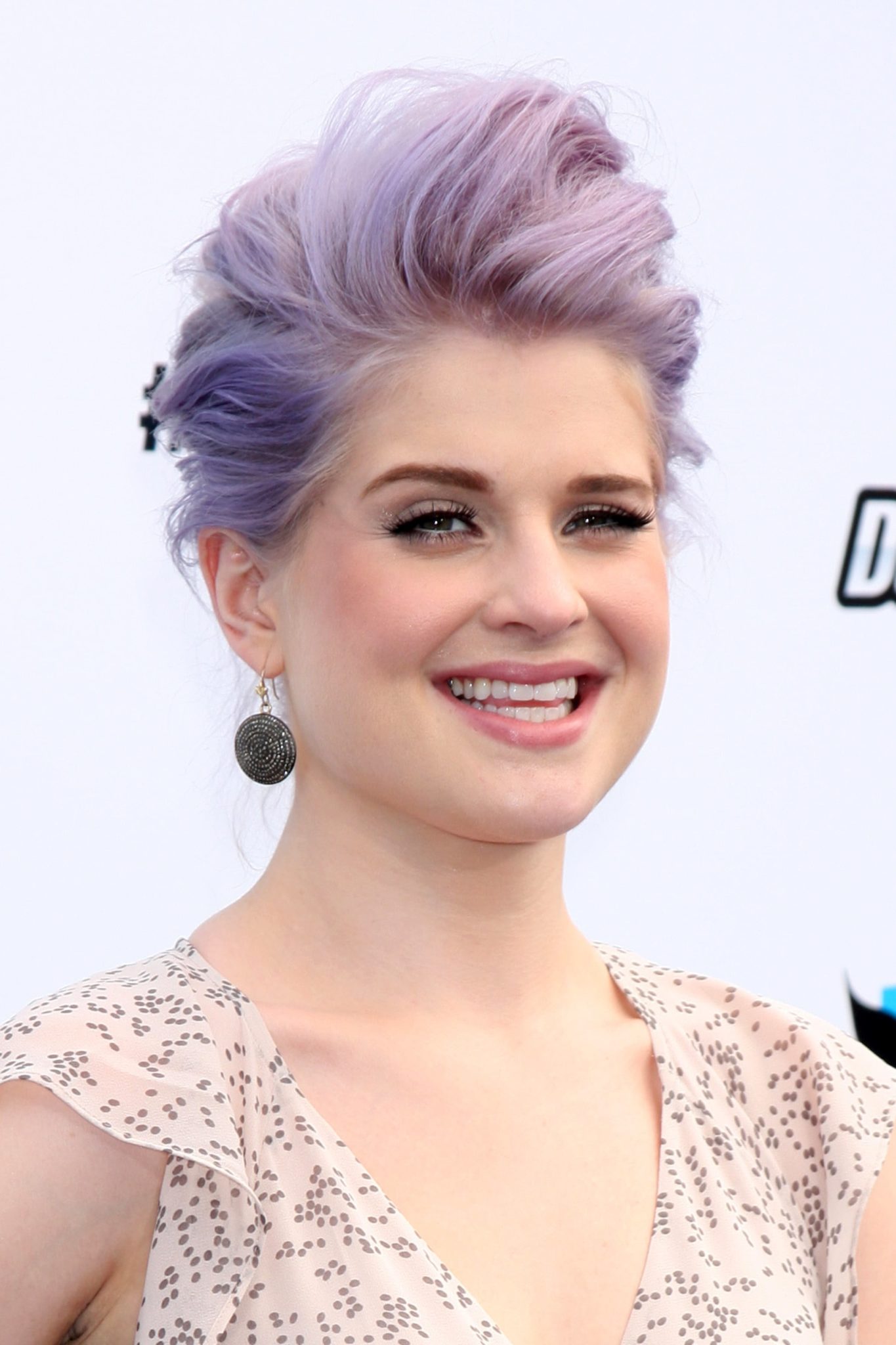 Kelly Osbourne Hairstyle Over the Years