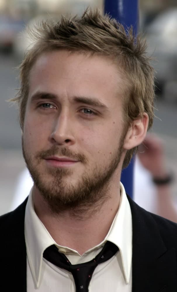 Ryan Gosling attended the "The Notebook" Los Angeles Premiere held at the Mann Village Theatre in Westwood, California on June 21 2004. He came with a classy black suit that he paired with a short spiky hairstyle.